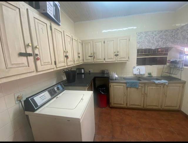 5 BEDROOM HOUSE FOR SALE IN MIDDELBURG SOUTH